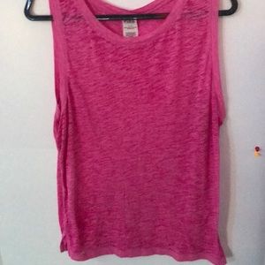 woman’s pink shirt